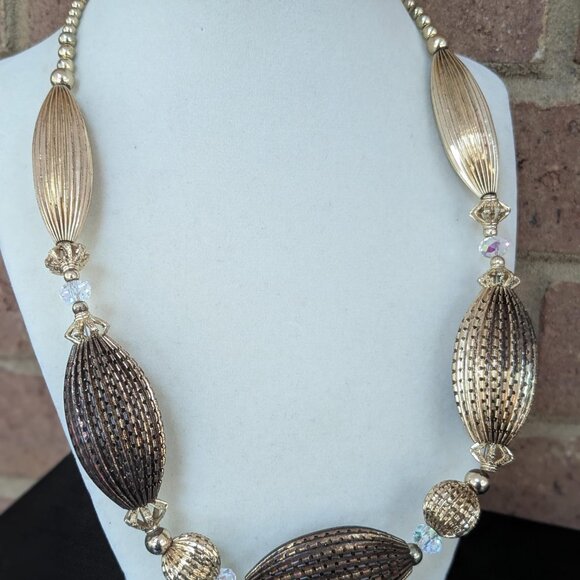 Vintage Gold Filigree Necklace, 1960s Conical Bead Link Chain - Picture 7 of 7
